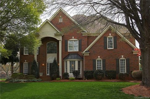6125 Robin Hollow Drive