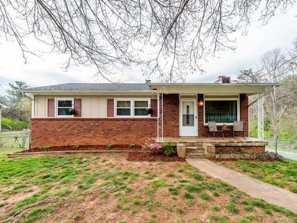 428 Lower Grassy Branch Road sold home in Clearview, Asheville, NC