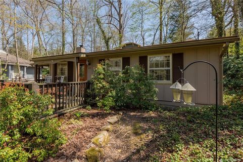 213 Laurel Circle Drive sold home in Lakewood Park, Black Mountain, NC