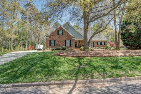 2355 Londonderry Drive