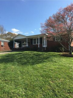 902 E Main Street
