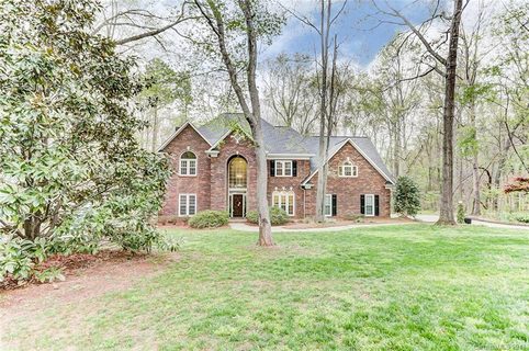1315 Lake Point Drive