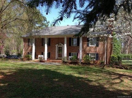 514 Sunnybrook Drive