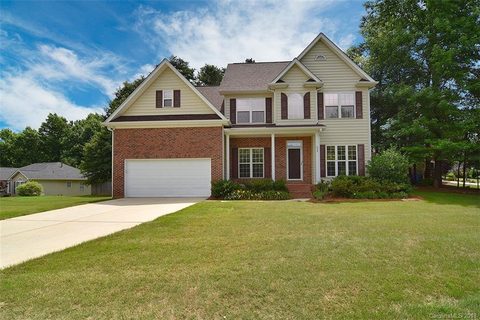 808 Savannah Place Drive