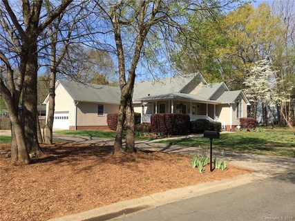 8230 Scarlet Oak Court