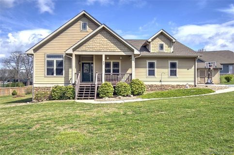 89 Fates Circle sold home in Christophers Crossing, Flat Rock, NC