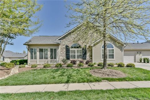 759 Ledgestone Court sold townhome in Stonecrest, Tega Cay, SC