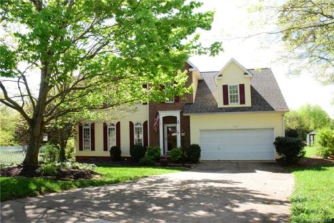 4001 Mozart Court sold home in Turnberry, Charlotte, NC