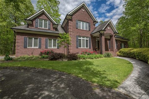 3939 Davis Drive sold home in East Providence Estates, Charlotte, NC