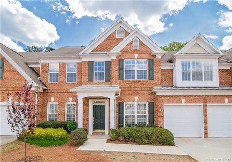 214 Robinlynn Road sold home in Avington, Matthews, NC