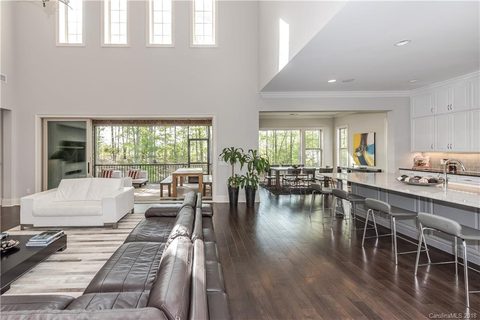 1229 Ladera Drive