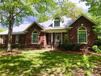 1001 Waterview Lane 50