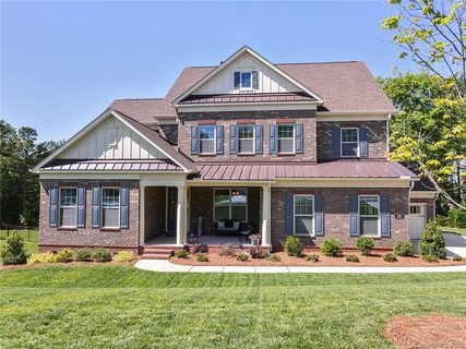 130 Monteray Oaks Circle