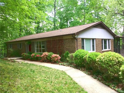 238 Spicewood Lane sold home in Long John Mt Estates, Hendersonville, NC
