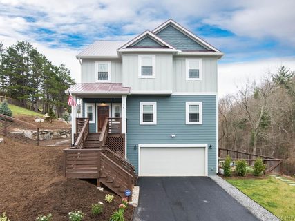 54 Barebridge Hills Drive