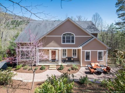 209 W Sondley Drive