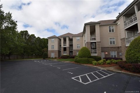 108 Pier 33 Drive 403