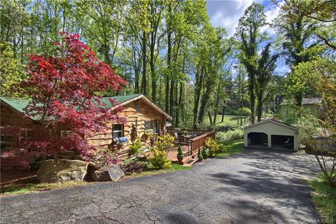 713 Knollwood Drive sold home in Rosemont, Hendersonville, NC