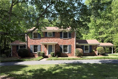 1032 Burtonwood Circle