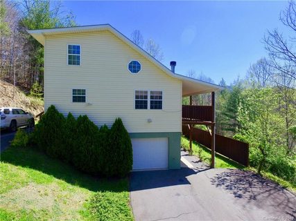 353 Rustic Heights Road 1,2,3 & 4 sold home in White Oak Hills, Waynesville, NC