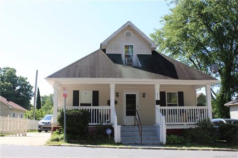 311 Katonah Avenue sold home in Seneca Park, Charlotte, NC