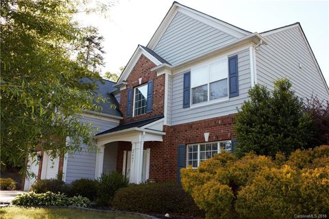 2407 Mullis Lane