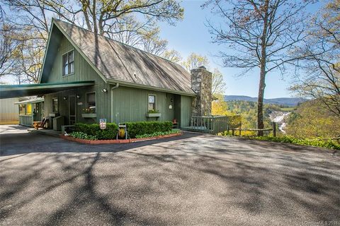 48 Falls View Drive 35 sold home in Whetstone Gap, Lake Toxaway, NC