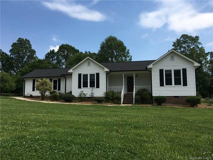 2622 Prince Drive sold home in Lincoln Forest, Lincolnton, NC