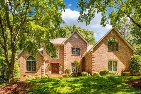 6601 Tuskan Drive sold home in Crown Colony Estates, Charlotte, NC