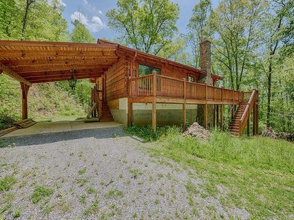 850 Cobblestone Drive