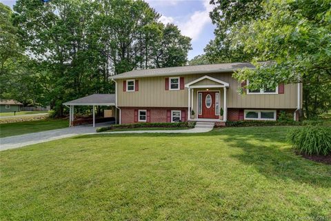 16 Norman Road sold home in Franem Acres, Fletcher, NC