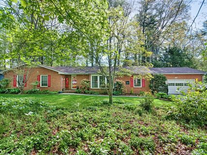 119 West Laurel Lane
