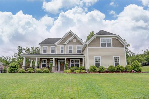 4042 Lake Prairie Drive sold home in Lake Forest Preserve, Weddington, NC