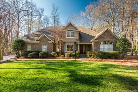 19601 Callaway Hills Lane sold home in Runneymede, Davidson, NC