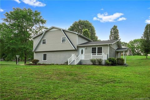 6175 Rocky River Road sold home in Foxwood Acres, Concord, NC