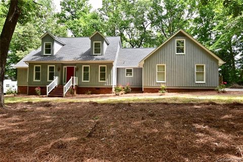 2508 King Arthur Drive