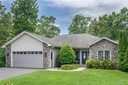 100 Dallas Drive sold home in Hendersonville, SC