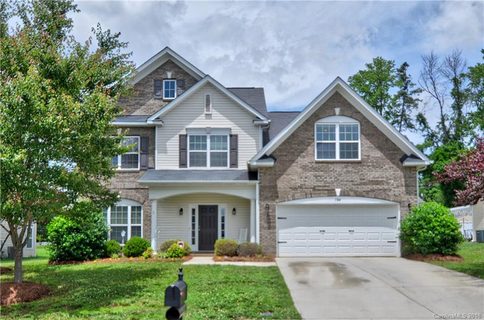 584 Oak Leaf Way sold home in Wildwood Ridge, Kannapolis, NC