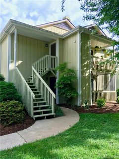 110 Heywood Road 7C