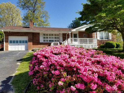318 N Hillandale Drive