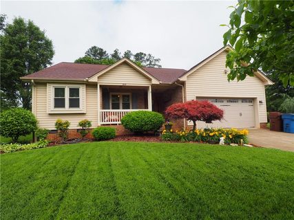 2015 Picnic Drive sold home in South Lakes, Newton, NC