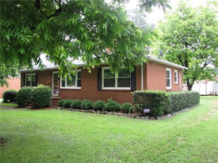 1111 Ann Street 48 & 49 sold home in Rolling Hills, Monroe, NC