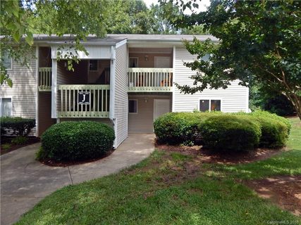 1606 Eagles Place 101-J