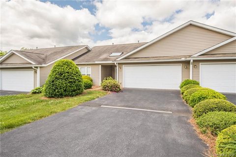 265 Castle Creek Drive sold home in Castle Creek Village, Waynesville, NC