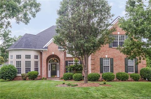 4104 Toddington Lane