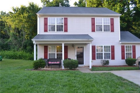 11109 Olde English Drive sold home in Fox Glenn, Charlotte, NC