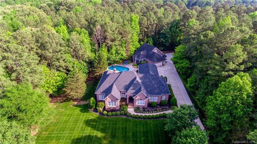 8703 Prince Valiant Drive sold home in Valhalla Farms, Waxhaw, NC