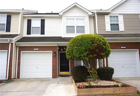 130 Clydesdale Court