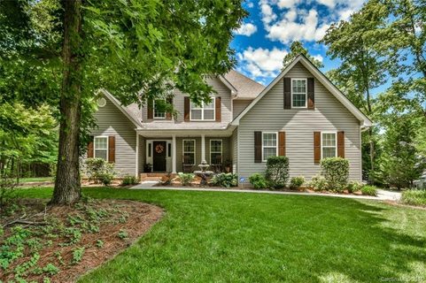 131 Ardmore Place sold home in Blackberry Creek, Mooresville, NC