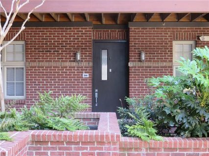 1101 W 1st Street 106